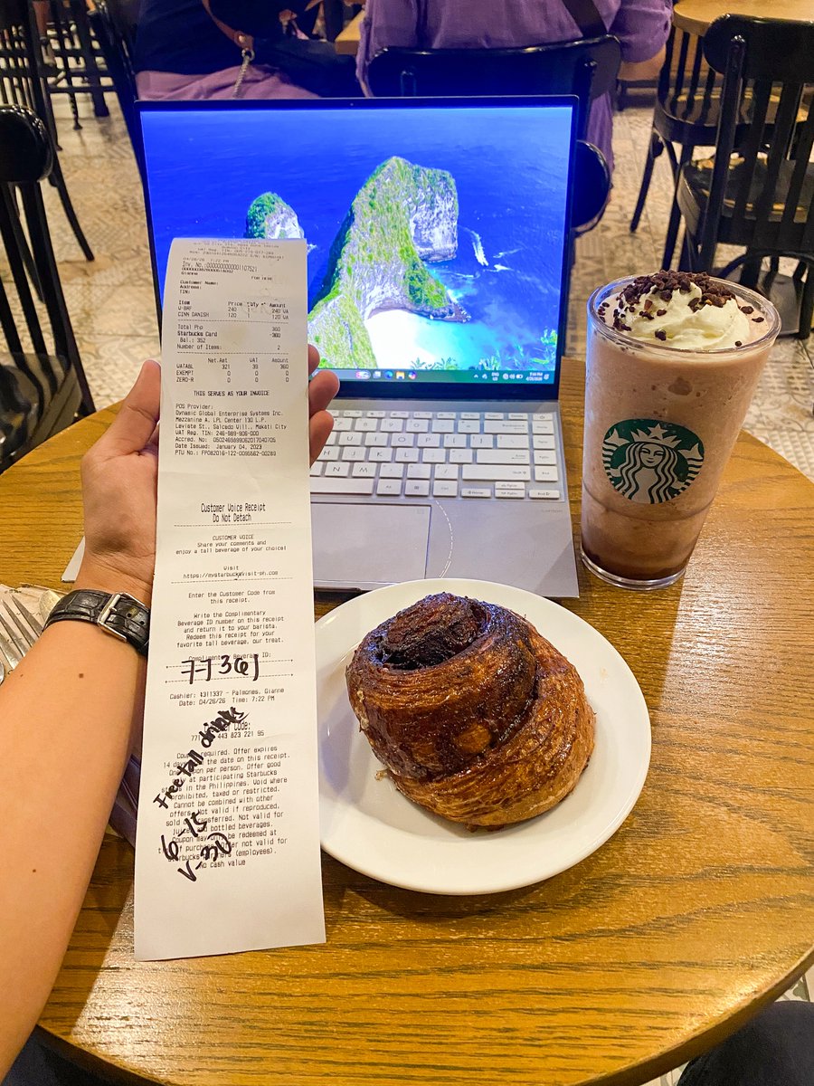 siryangamboa's tweet photo. Yung nag expired reward mo, pero love na love ka ni God 🤭.  Thank you @starbucksph for the long receipt 🥰.

Happy Sunday ⛪️ https://t.co/H8x65F2B1s