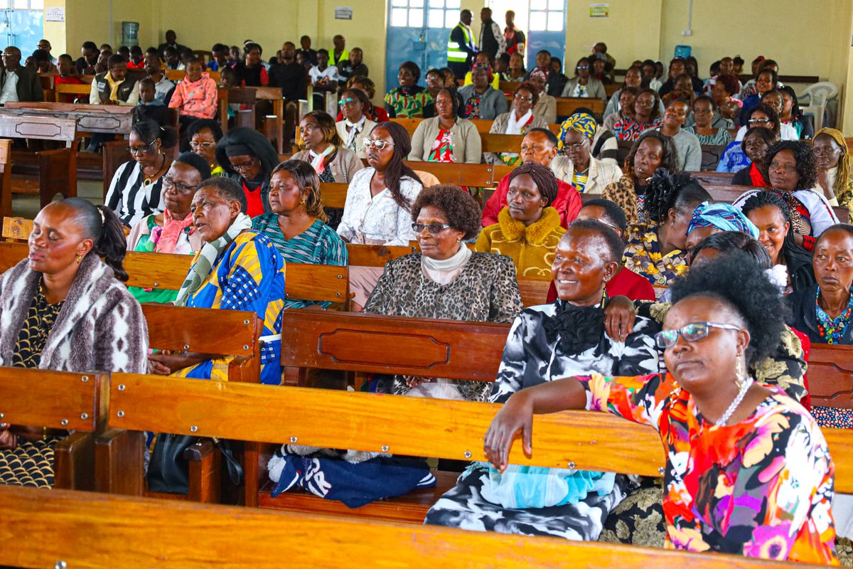 kinyua_mutua's tweet image. Honored to worship at Kibirichia MCK Church with Party Leader Hon. Peter Munya. Grateful for fellowship, faith &amp;amp; unity with this amazing congregation. May God bless Kibirichia and all its families. 🙏 #Faith #Unity #Service