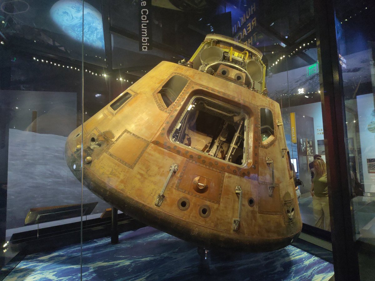 AciliusStarwind's tweet photo. @KF16_65 nice!! 💪
I stopped by the Smithsonian Air and Space museum in DC on Friday 👌 also always worth a visit 🚀 https://t.co/YGjQ7b6XhW