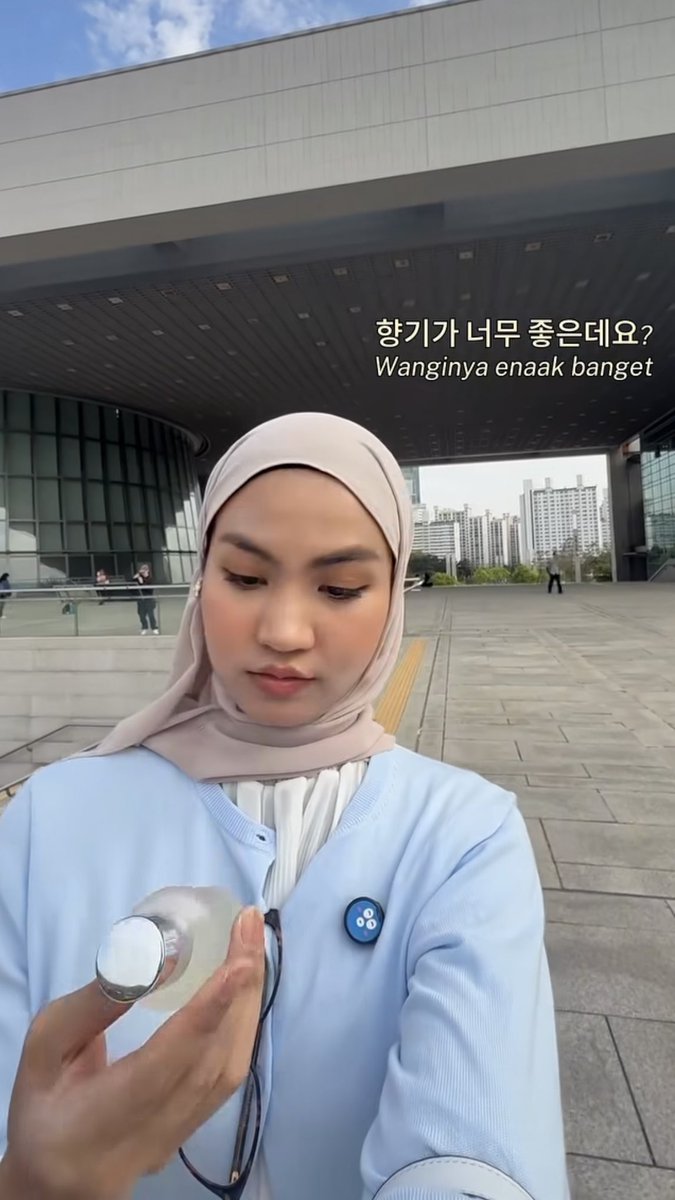 Wardah punya parfum 50ribuan yg wanginya enak2 &amp; cocok buat daily!

Pantes pas Xaviera di Korea sampe ada yg nanyain parfumnya… Sini aku  review varian yg aku punya 👇