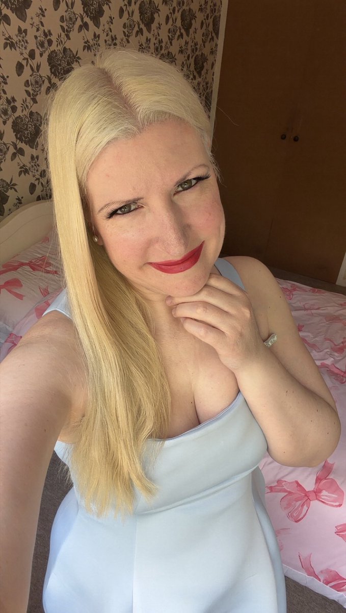 Jasmin29's tweet image. Sunday selfies (Pt 1) 🤳 #NoFilter #GenX