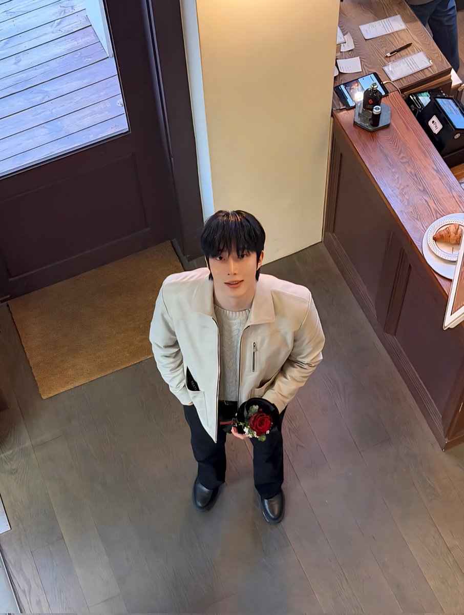 Brisbirsss🍭 tweet media