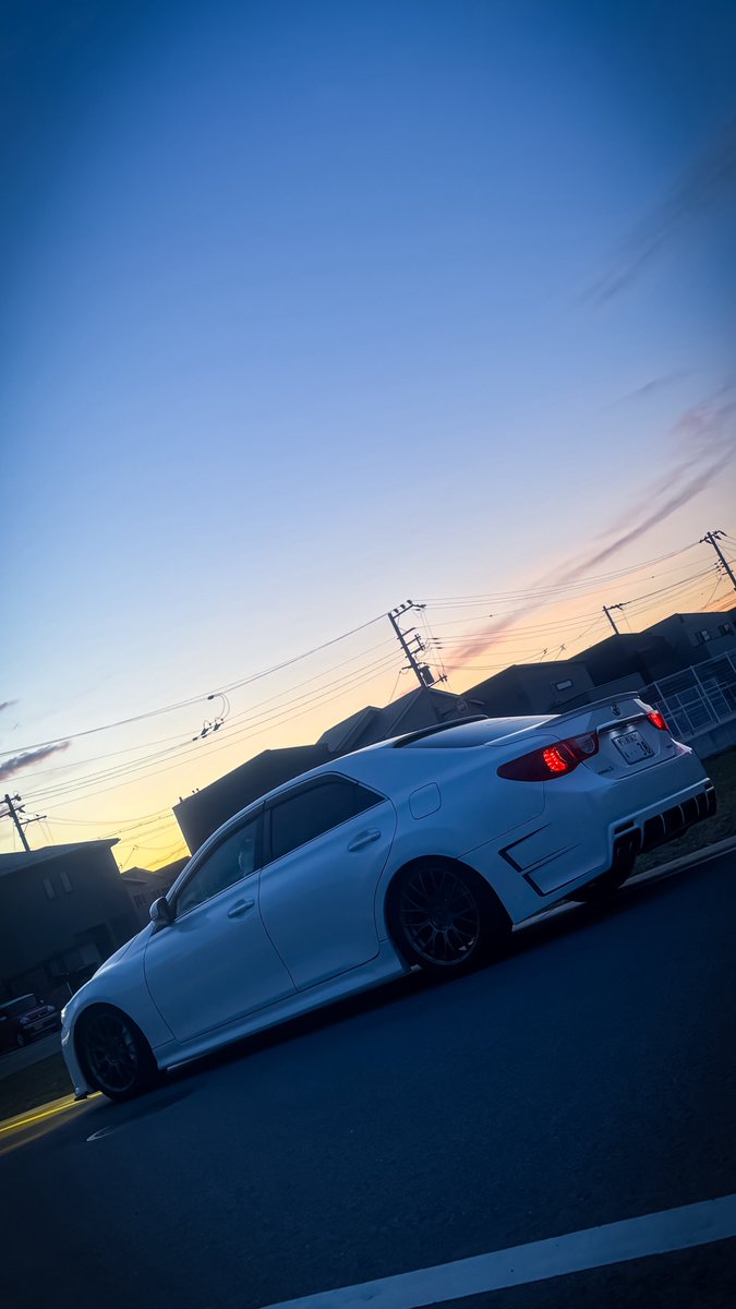 こ tweet media