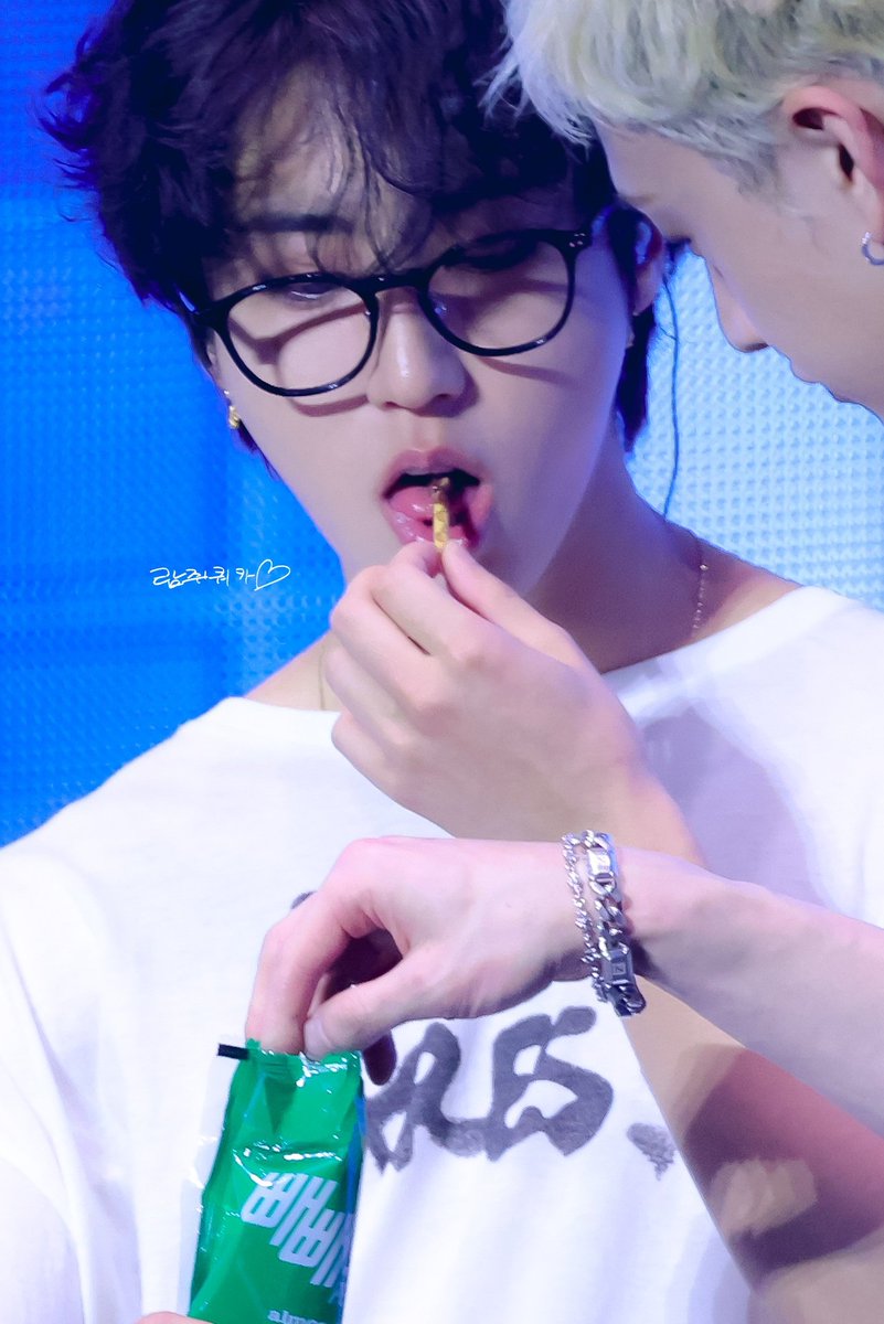 람쥐쿼카 •︠ᴥ.•︡ tweet media