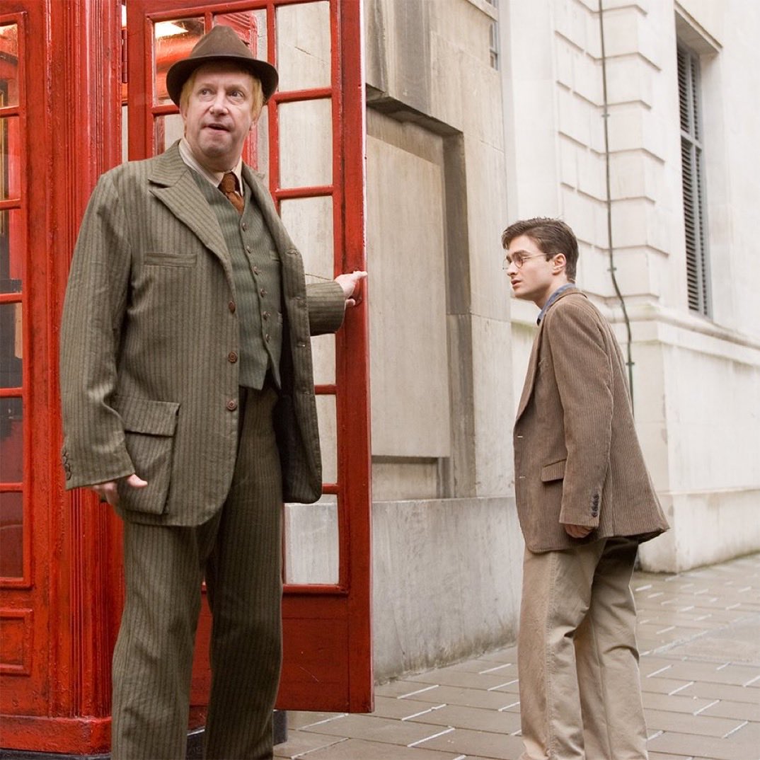 Elvis Targaryen tweet media