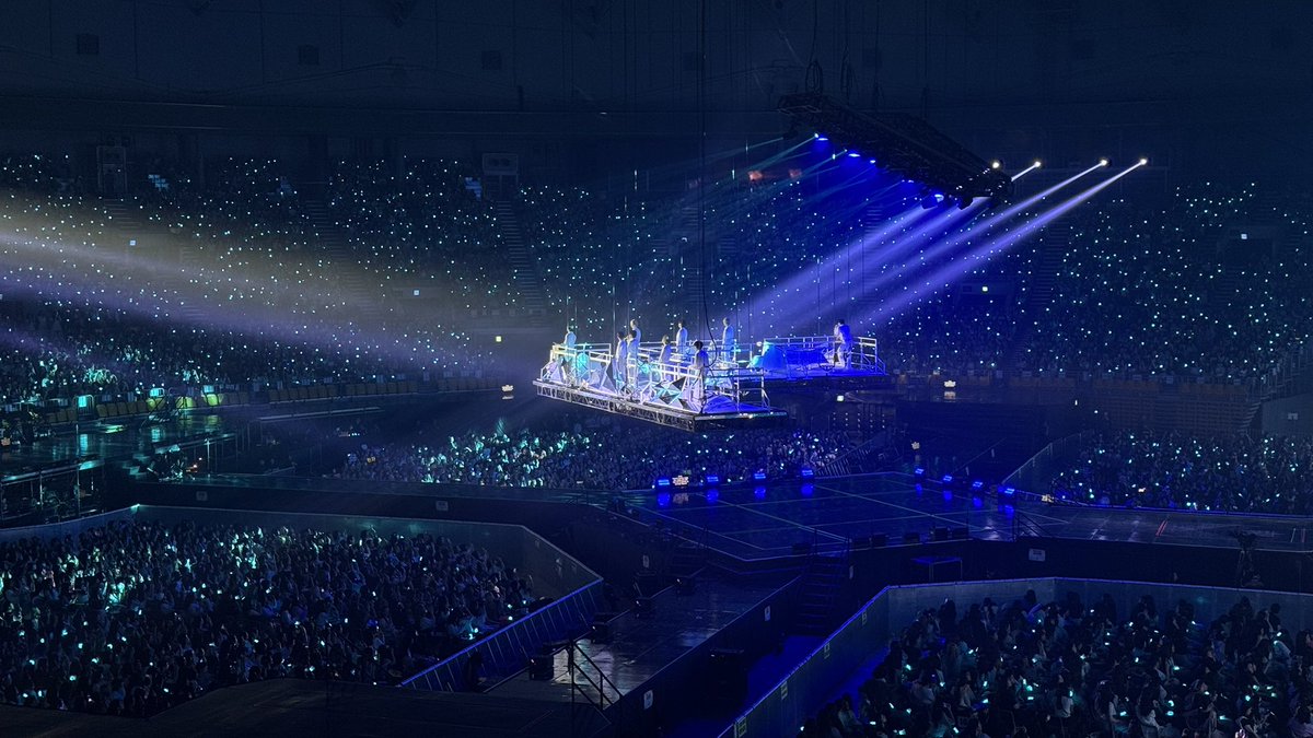 싹…………. tweet media