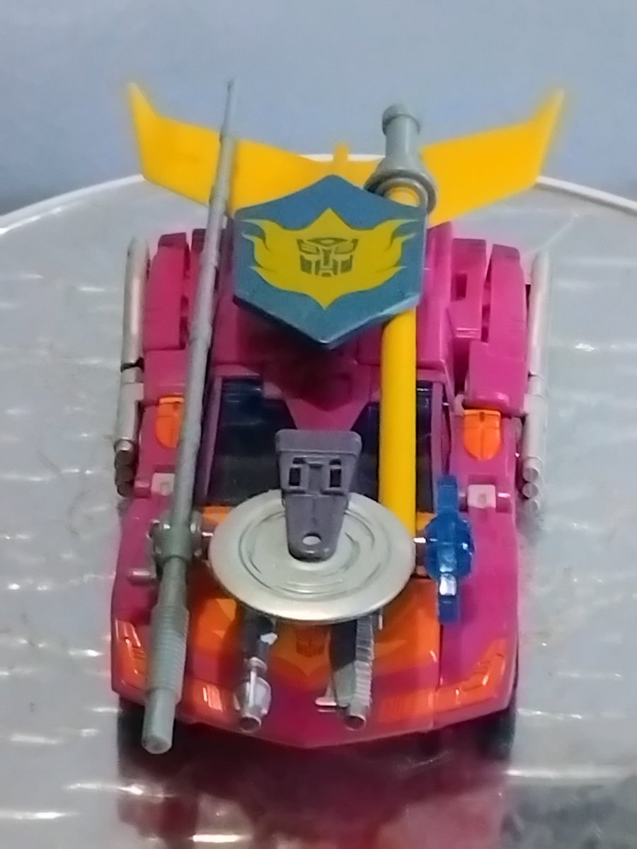 sonicdrift24's tweet photo. #hotrod #studioseries #transformersthemovie1986 https://t.co/b0ZqjPFuVn