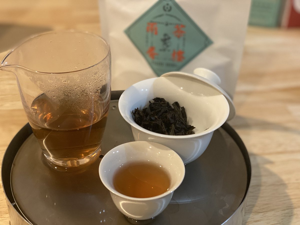 ビリヤニった後は岩茶一発です。

鮭ハイデラバード式ビリヤニ
河内晩柑と茄子のウールガイ
春キャベツと人参のポリヤル
ほうれん草ライタ

水蜜桃肉桂

整いました♪♪