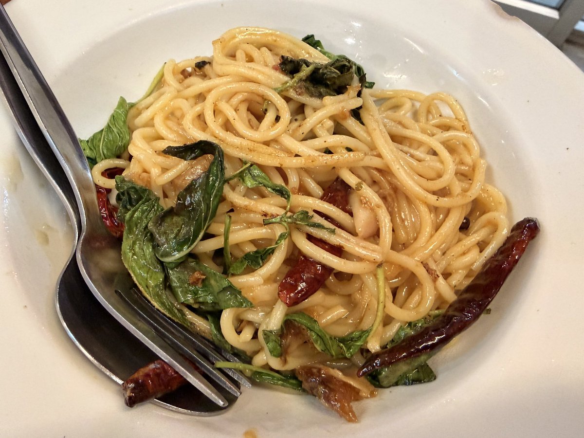 น้อบแน้บ ประสาทแดก tweet media