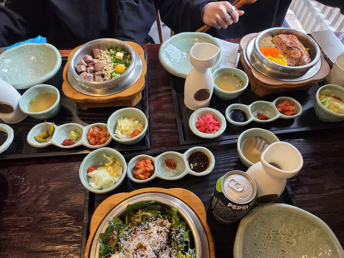 ヒョン tweet media