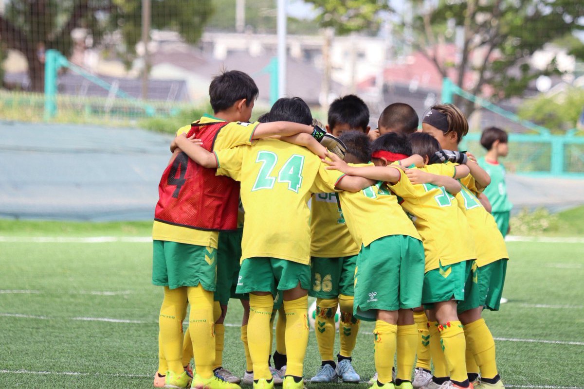 jefcoracaoU12's tweet photo. CHIBA U-9 LEAGUE 7

vs 大久保SC  17-0
vs FC鬼高  9-0

2勝するために
みんなで考え
準備して臨んだ2試合⚽️

結果は2連勝
勝ち点6🔥

プレーだけでなく
ピッチの外からも声が飛び交い
チームとしての
一体感が確実に高まっている

この雰囲気作りと
積み上げが自分達の力になっていく💪 https://t.co/ZjKGGV1uaw
