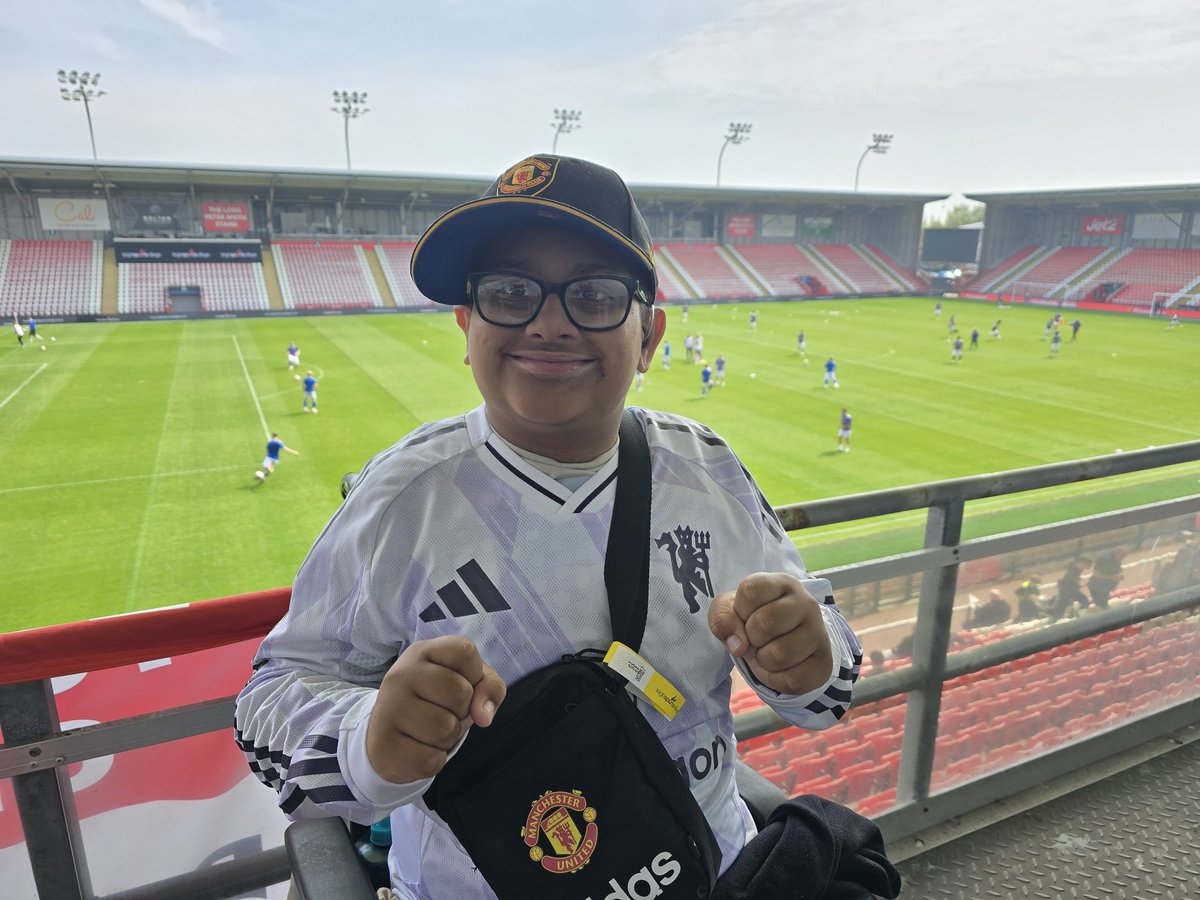 bennymufc's tweet photo. Zayden at Progress With Unity Stadium: Manchester United U21 Vs Sunderland U21: Premier League 2 Play Off: #MUAcademy #MUFC #MUNSUN #PremierLeague2 #ProgressWithUnityStadium #MatchDay #Zayden #UnitedVsSunderland #LSV #PL2 🇾🇪🇾🇪🇾🇪 https://t.co/kGubda8t2r