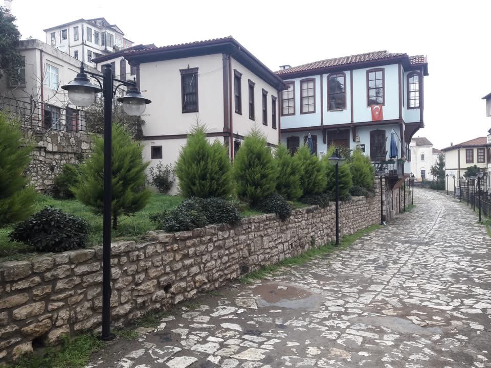 Hüseyin Naim Güney tweet media