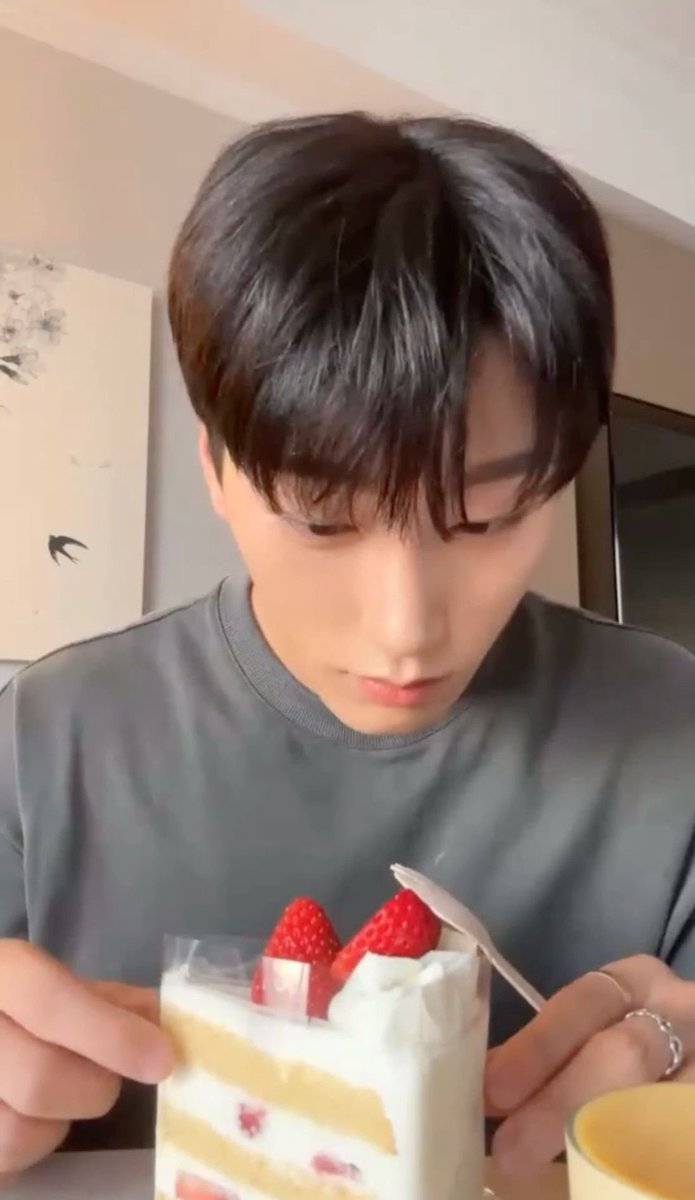 최산 애정해 tweet media