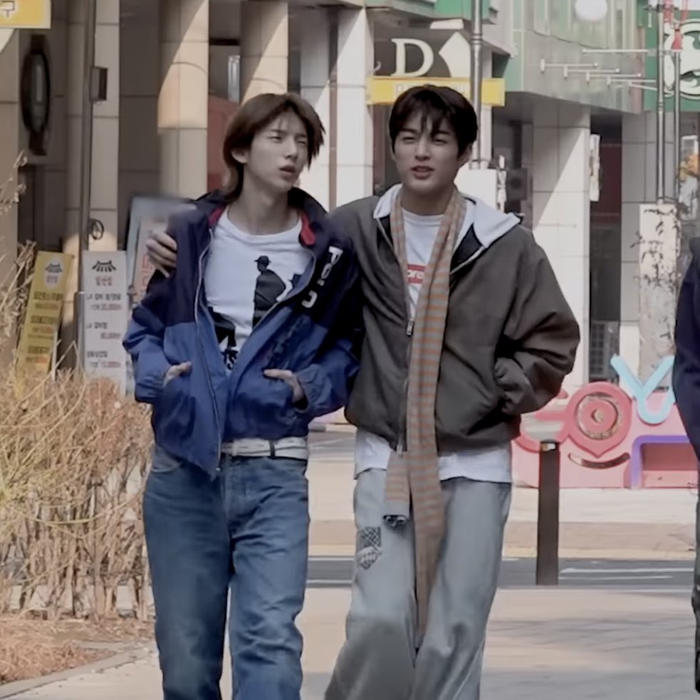 mizu ✩ tweet media