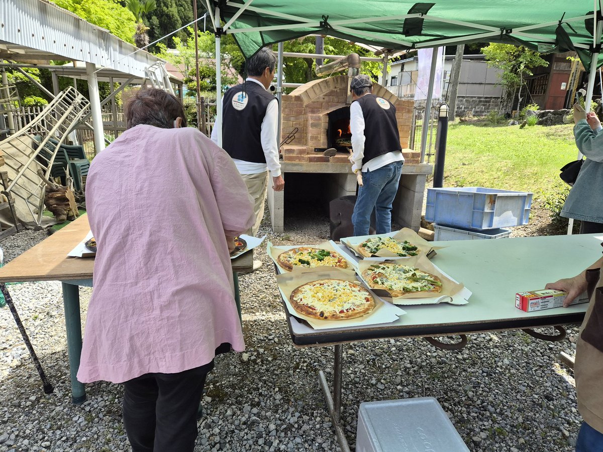 3ginweb's tweet photo. 今日は、第4回　佐目十兵衛会　春の食楽祭でございました。
こういう時に、ポロッと新しい情報が入ります。多賀、多度、多良、多羅尾。多がつく地域には意味があり、生まれた時には命が狙われており、伊勢神宮に匿われ、後に佐目に来たと。
で、佐治氏が光秀を守ったと。多賀坊人じゃん。 https://t.co/bfvVYEdJoz