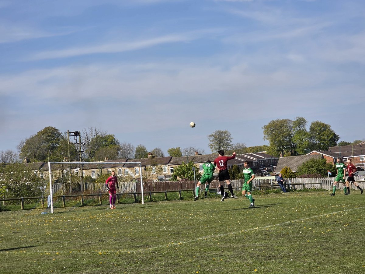 Around_FGround's tweet photo. League Champions 🏆 

Game 100. The Lingdale Tavern 5-0 Eston Villa
The track https://t.co/LHGZJCWOdl