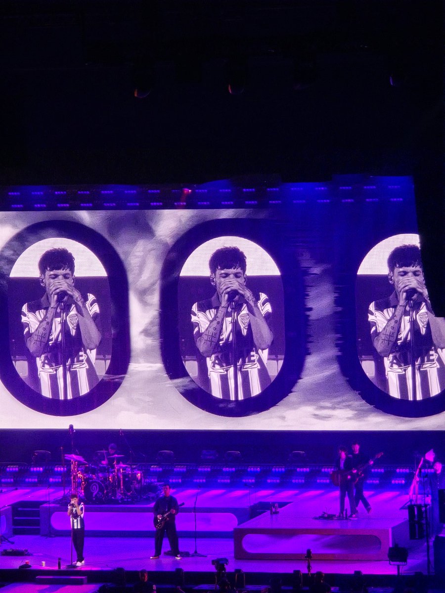 Jess 🌙✨️ tweet media