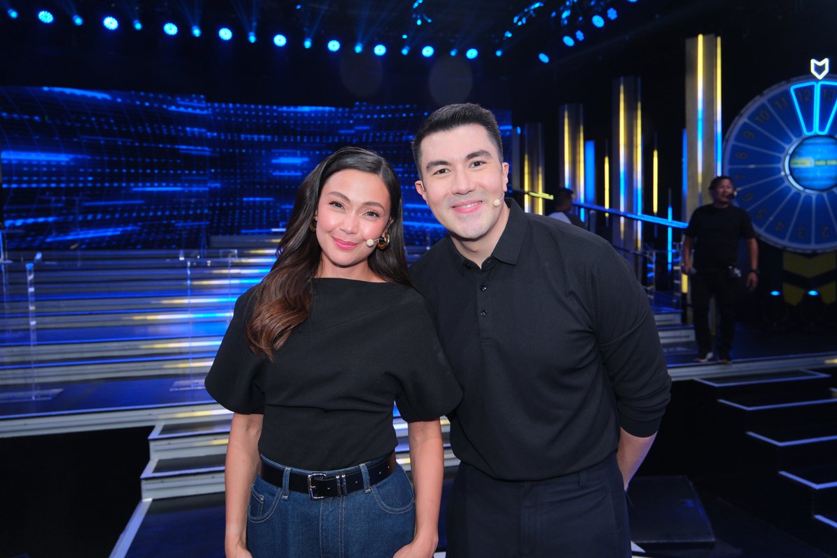 Kapamilya_DOND's tweet photo. Saludo sa katapangan ng celebrity player na si Jodi Sta. Maria sa paglaban ng kaniyang napiling briefcase! Kahit hindi niya nakuha ang malaking halaga, panalo pa rin dahil sa espesyal na oras na binigay niya para sa kaarawan ng ating Pambansang Host na si Luis Manzano! #KDONDJodi 💼☎️