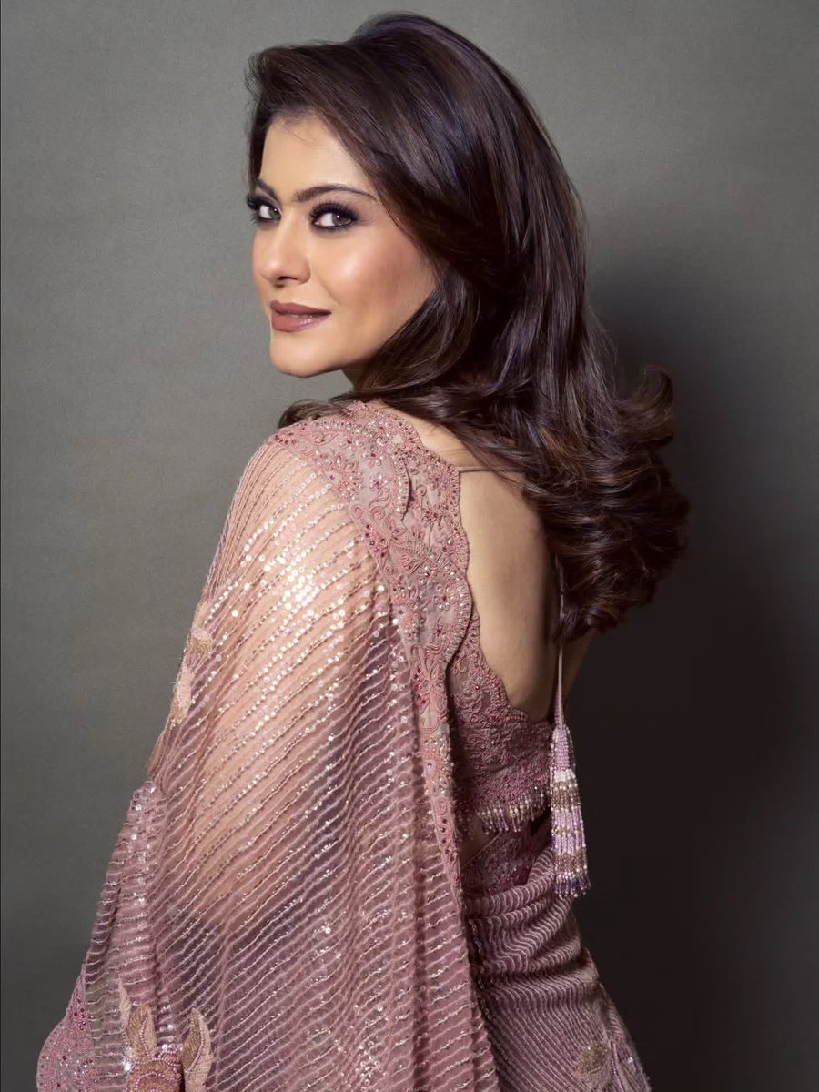Weekendvibes_'s tweet image. Kajol Devgan ✨🥰

#Kajol #KajolDevgan