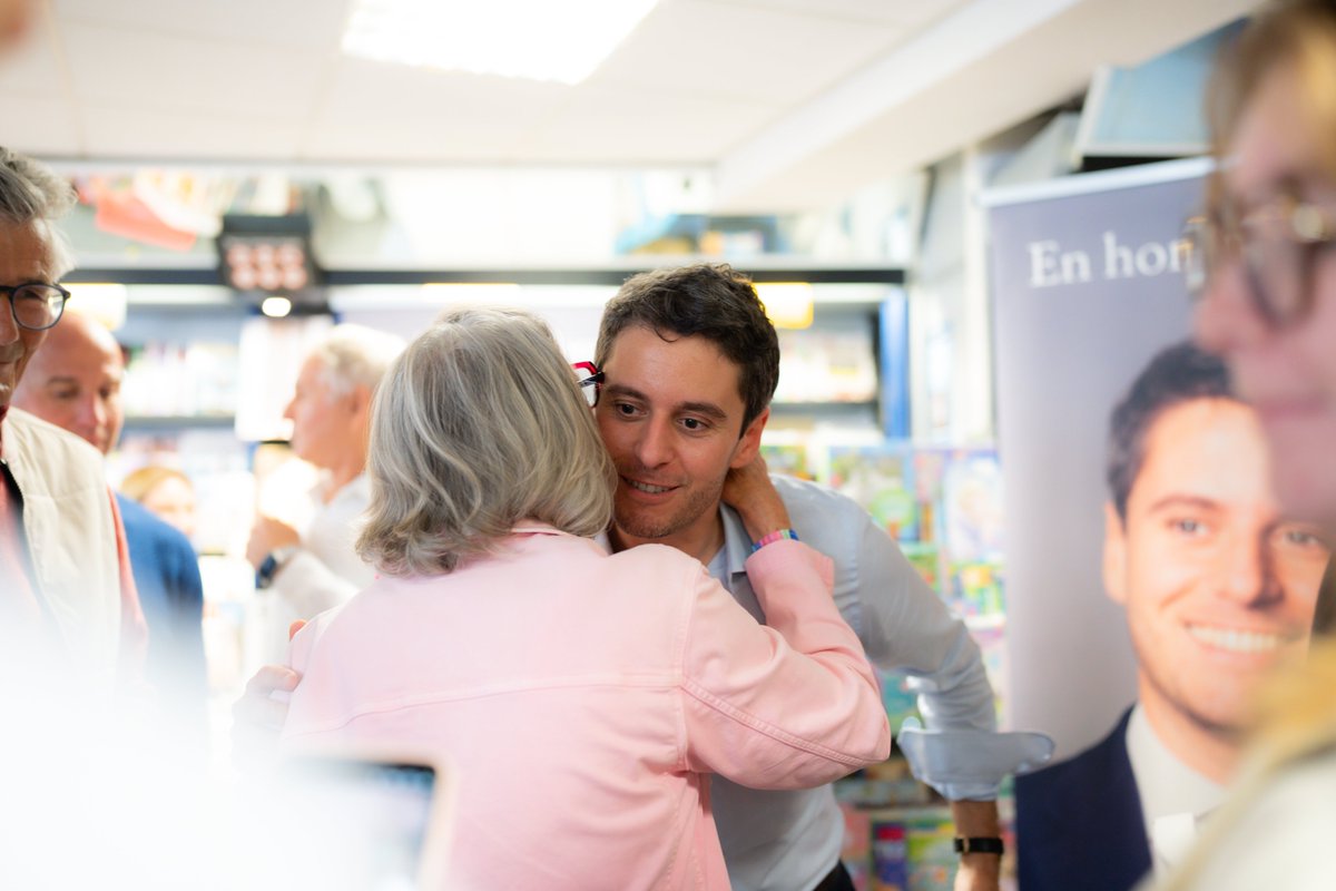 Renaissance tweet media