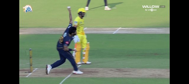 AarushMCFC's tweet photo. @internetumpire Just blame the umpires for this and move on 🥰 https://t.co/Bt07N4RTCu