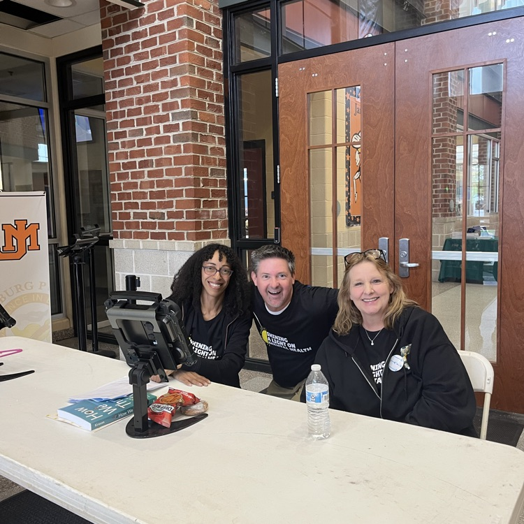 FredSchools's tweet photo. Yesterday was our 3rd annual Mental Health, Safety, and Wellness Fair! One of taskforce members, Sophie Sweet, took photos to show the great things the fair had to offer! Free clothes, books, yoga, and more! https://t.co/hnbgbZum2p