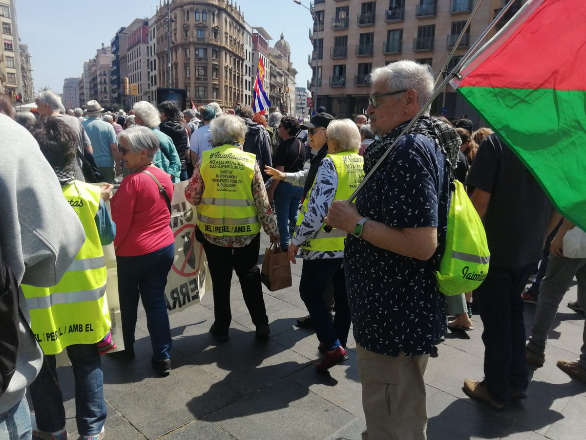 iaioflautas's tweet photo. Fa temps ja dèiem el mateix @OtanNo #BasesFora #NoALesGuerres, després de molts anys seguim igual https://t.co/7xaMKlIxof