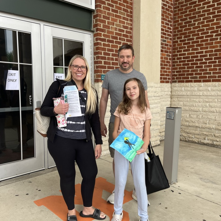 FredSchools's tweet photo. Yesterday was our 3rd annual Mental Health, Safety, and Wellness Fair! One of taskforce members, Sophie Sweet, took photos to show the great things the fair had to offer! Free clothes, books, yoga, and more! https://t.co/hnbgbZum2p