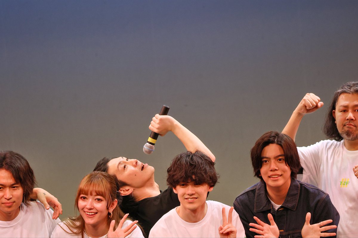 cts6279's tweet photo. めちゃくちゃ自由度の高い集合撮影だったw
#ジャッカル周年 
#TJF舞台 https://t.co/7KakqPH9bG