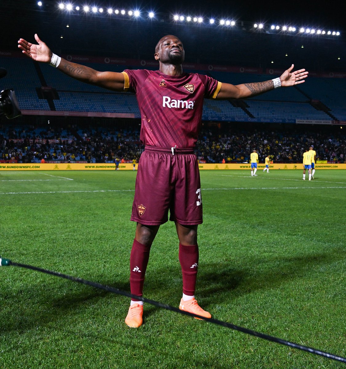 Mr Jay Tazz tweet media