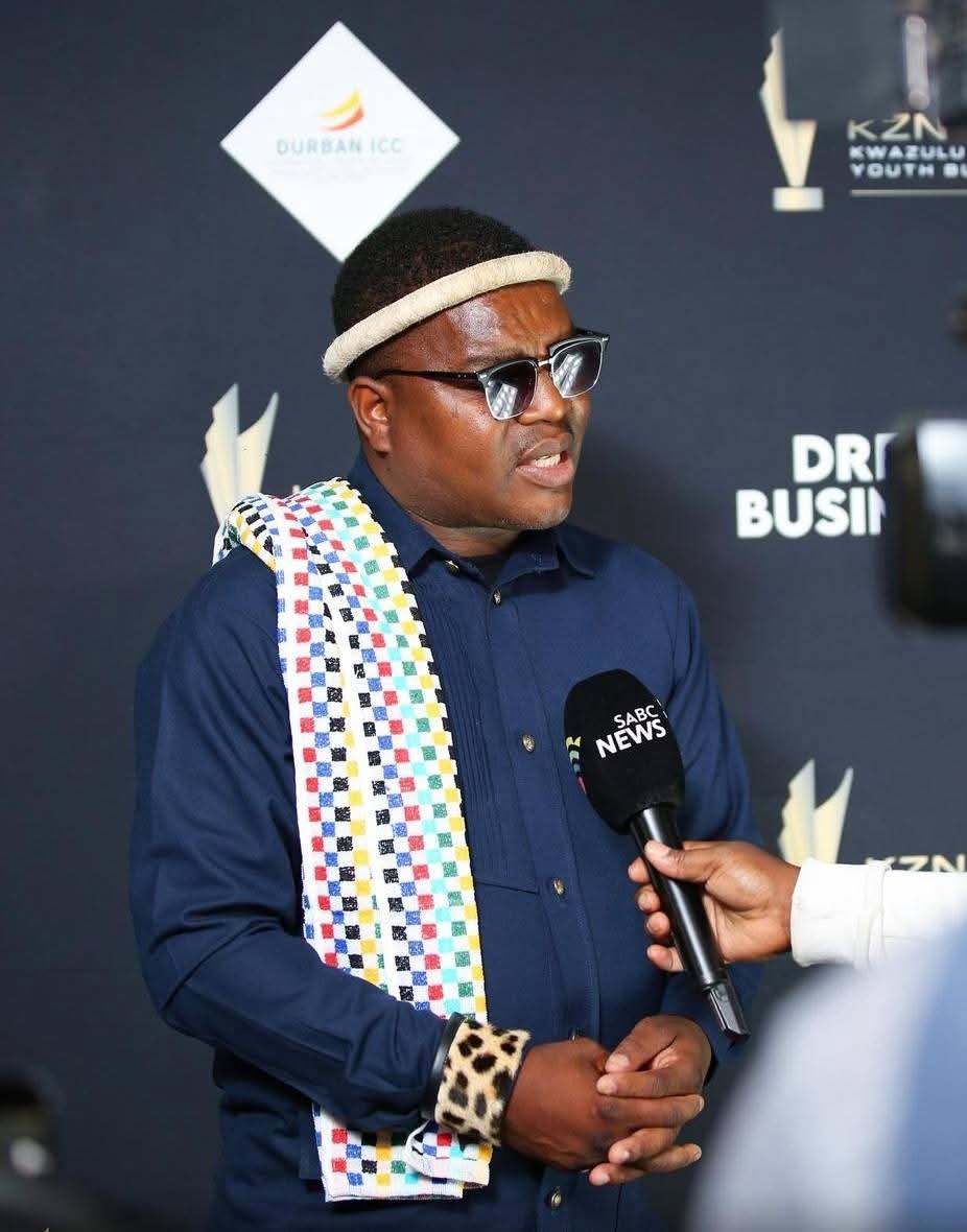 The Red Propagandist🩸🩸 tweet media