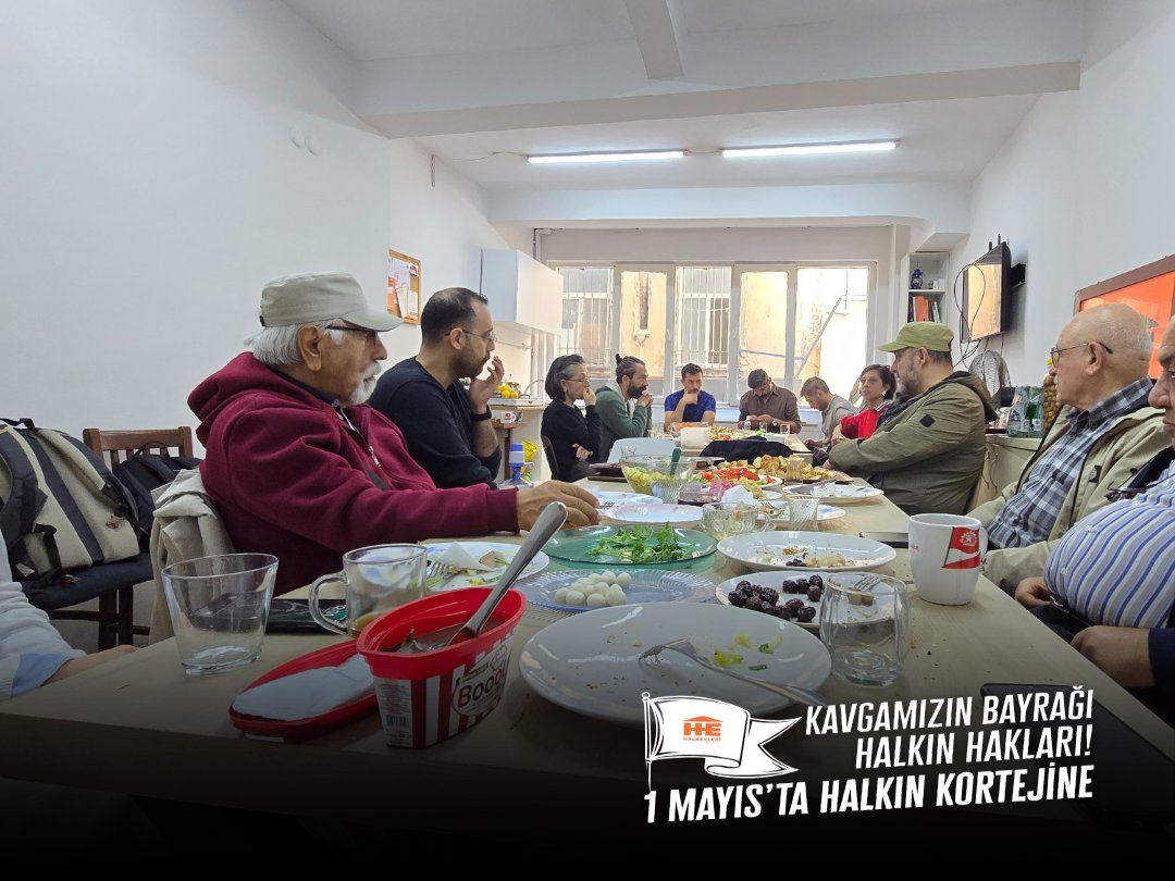 İstanbul Halkevi'nde üye ve dostlarımızla kahvaltıda bir araya geldik.

Halkın sokaktan başka siyaset alanı yok; İstanbul’da Taksim’e!

#1MayısAlanıTaksimMeydanı
#1M2026Taksim