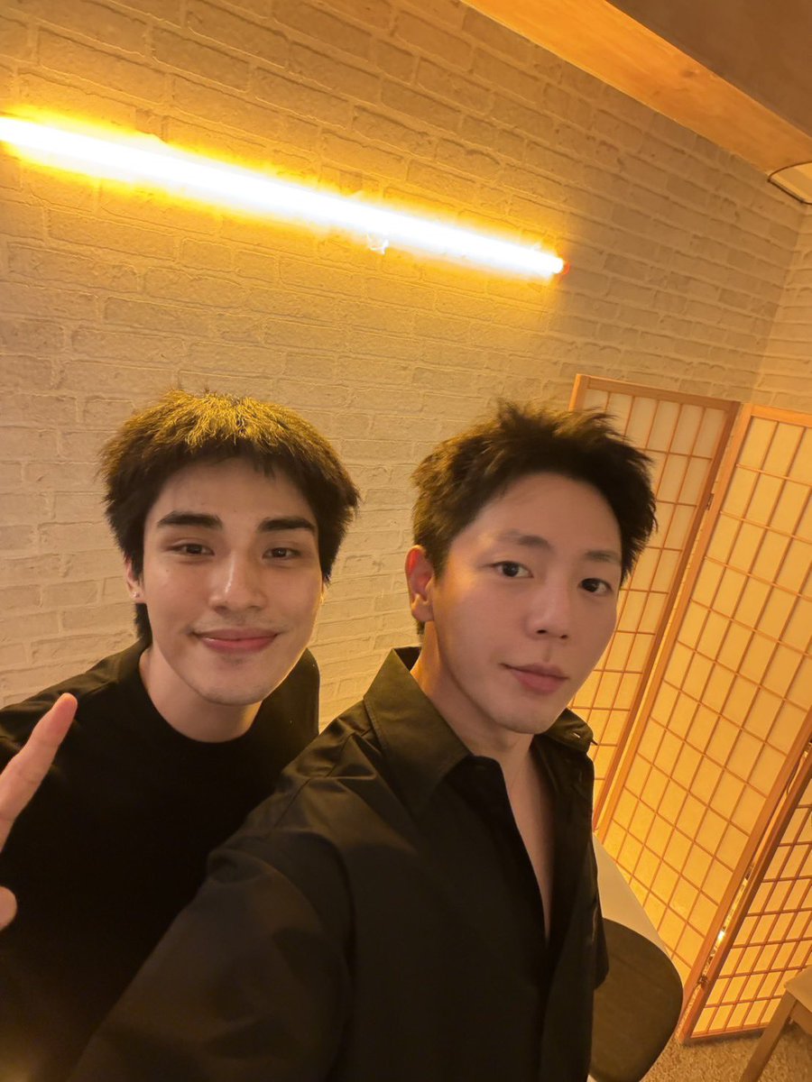 Up & Poom Official tweet media