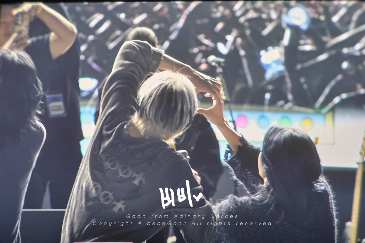 비비가온다 tweet media