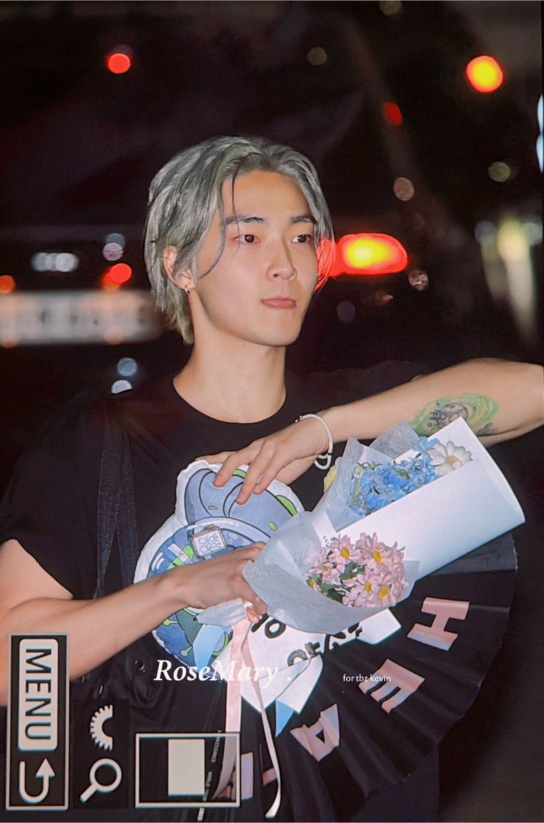 RoseMary. tweet media