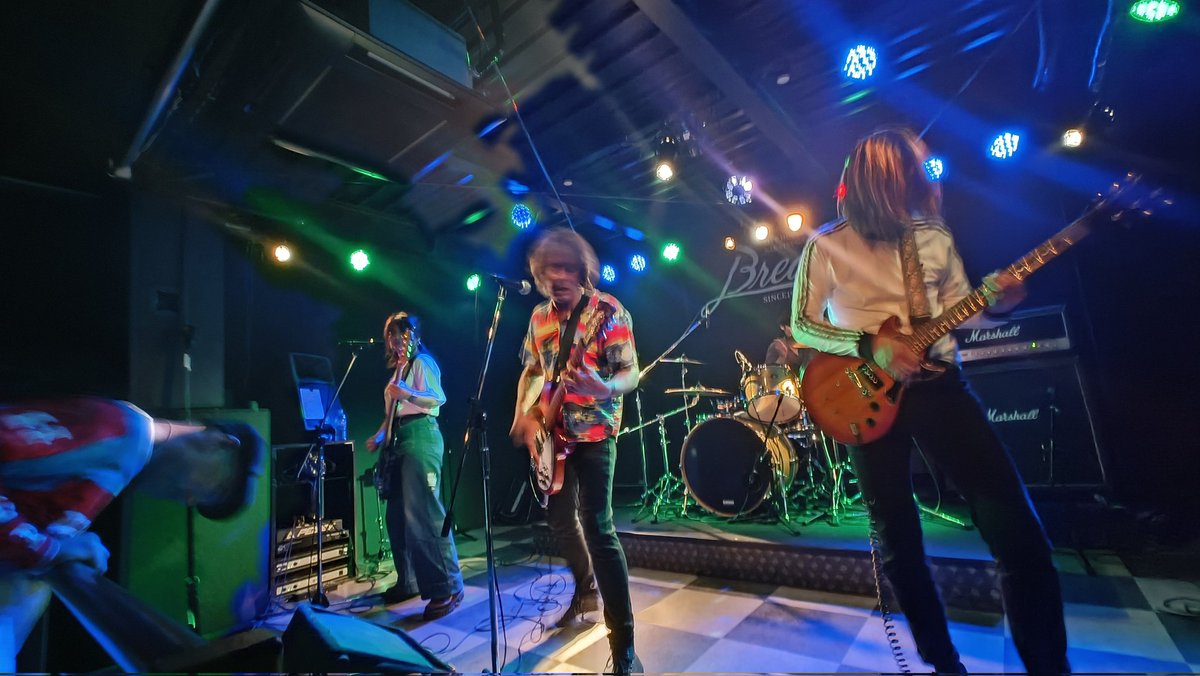 righteousfxxk's tweet image. 今回はハードコアばかりじゃないライブだったけどすっごい楽しかった！！ 他のバンドの人ともそこそこ話すことが出来てホントに面白かった！ どのバンドともまた一緒にやりたいっすね #FASTener #blackhours #fruitsinjelly