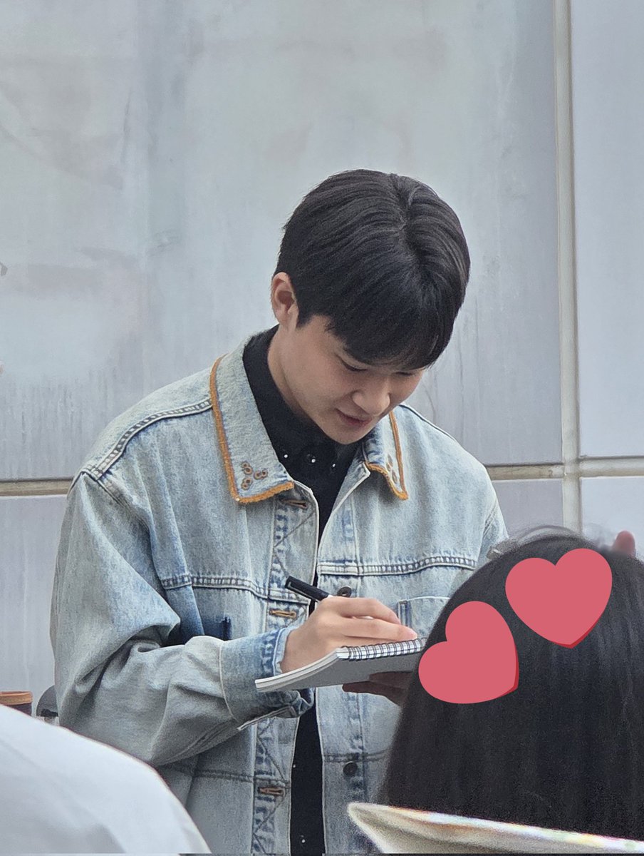 Life_Archives's tweet photo. 김현겸 잘생김 진짜 실물이 너무 잘생김 와 진짜 감탄만 한 하루 https://t.co/m5lhfeFQlk