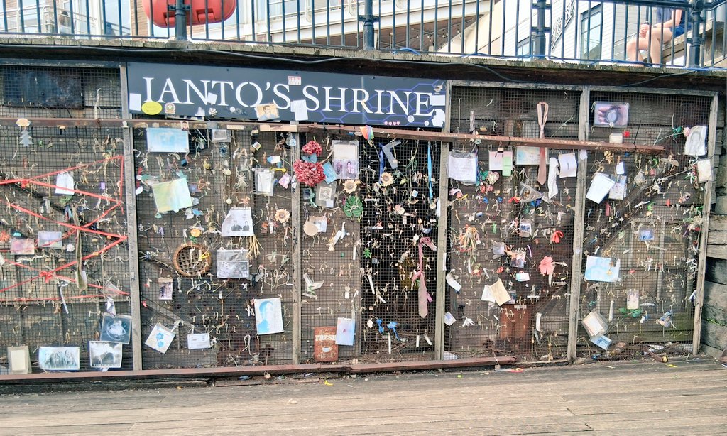 Ianto's Wall 16 tweet media