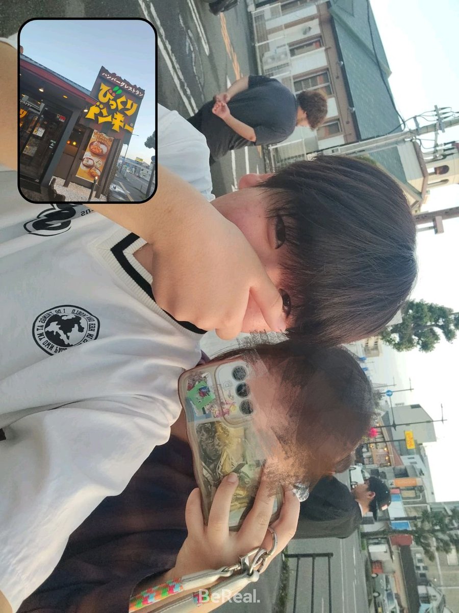 はると tweet media