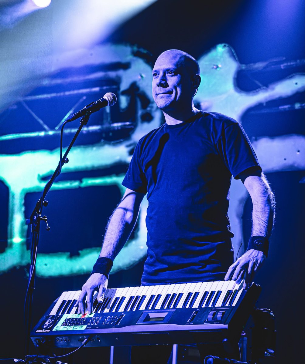 cobhcjapan's tweet photo. Happy Birthday to our Janne Wirman ! 🎹⚡️
お誕生日おめでとう、ヤンネ!
皆さんの好きなCOBのキーボードソロがあれば教えてください!
Photo: A Celebration of Music
@ https://t.co/alrZ0bHI7B
#cobhc #childrenofbodom #coblegacy
https://t.co/ClHZaUNB2Z https://t.co/QCWOhIPSiC