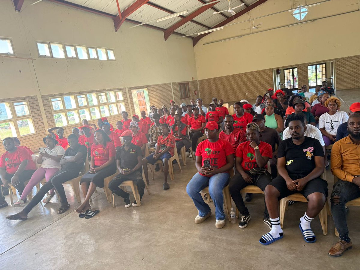 MpumalangaEff's tweet image. ♦️In Pictures♦️

EFF Deputy President @GardeeGodrich,    addressing Matsulu Zone, Mbombela Ground Forces Forum in Mpumalanga. 

#RegisterToVoteEFF  In The 2026 Local Government Elections On The Following Link: registertovoteeff.org.za