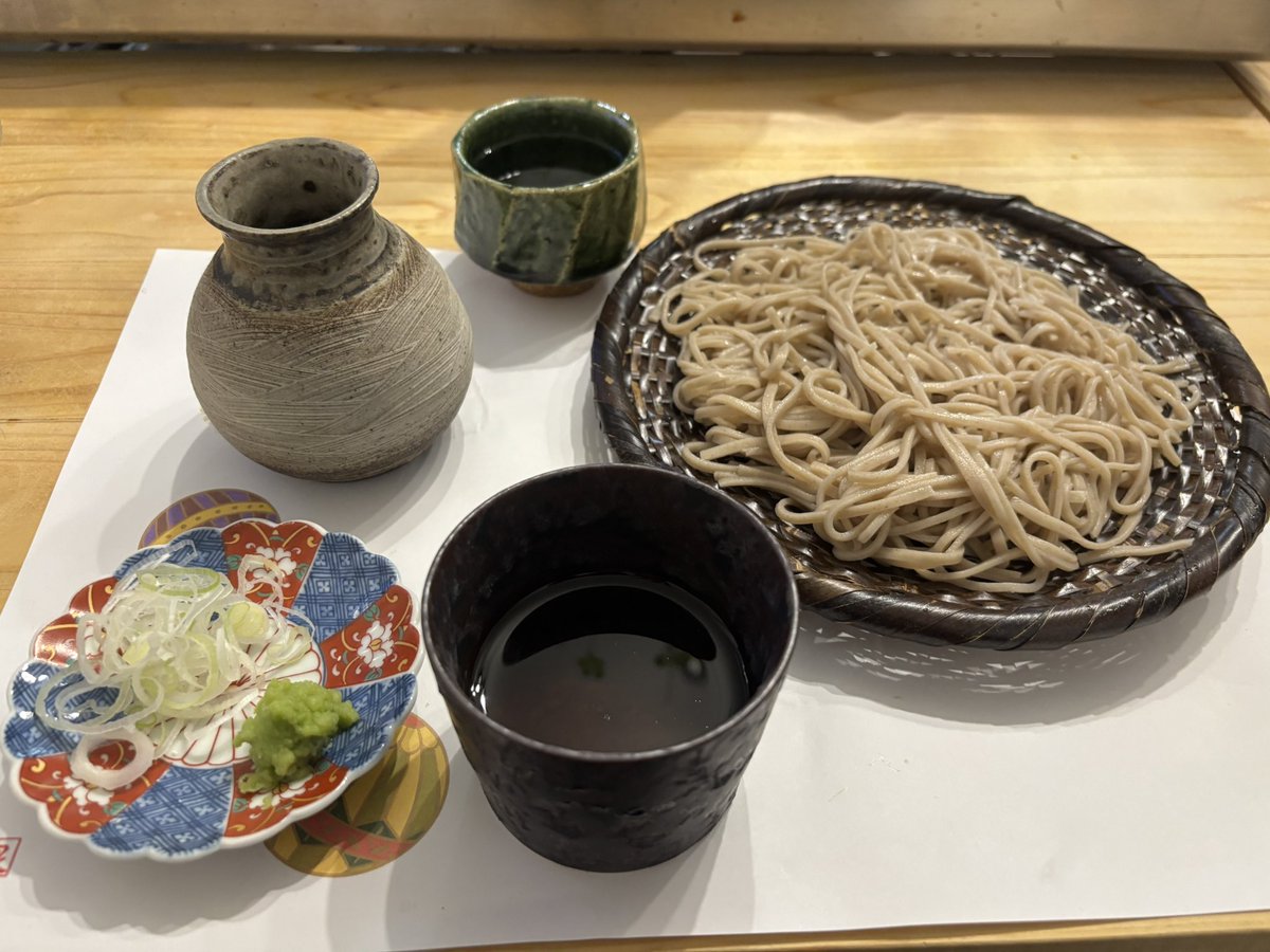 9Jhhc's tweet photo. 晩酌〜🍶

泥障烏賊の塩辛
わさび漬け
野沢菜醤油漬け
なめこおろし
鰹の藁焼き
時鮭
信州そば

本わさびを鮫皮で擦ったんだけど、ちょっといいかまぼこで板わさつくったら地味だけど感動するほどおいしい！！！

#おうちごはん
#X家庭料理部 https://t.co/xaC9Vvso5G