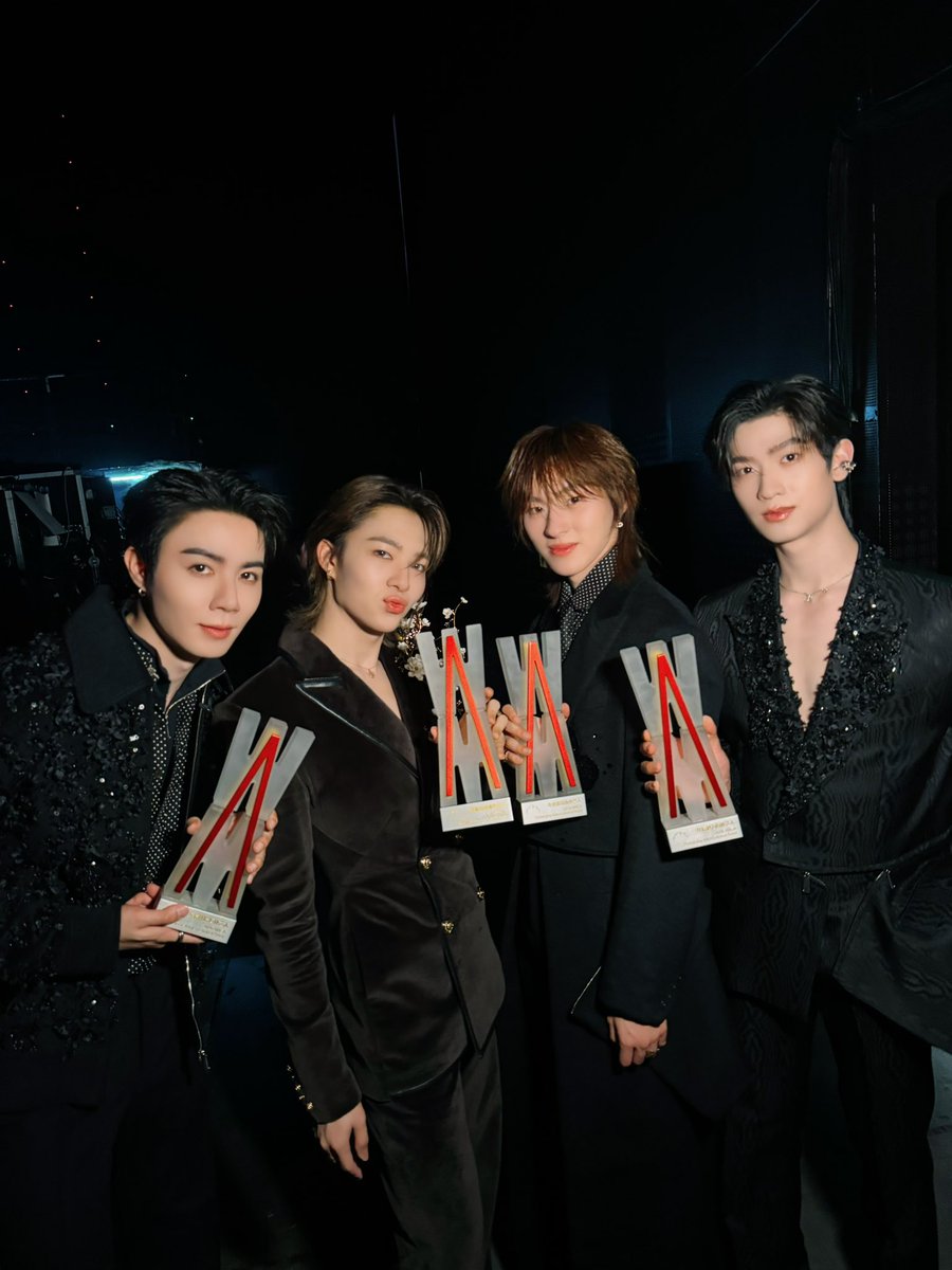 SUOLEANG tweet media