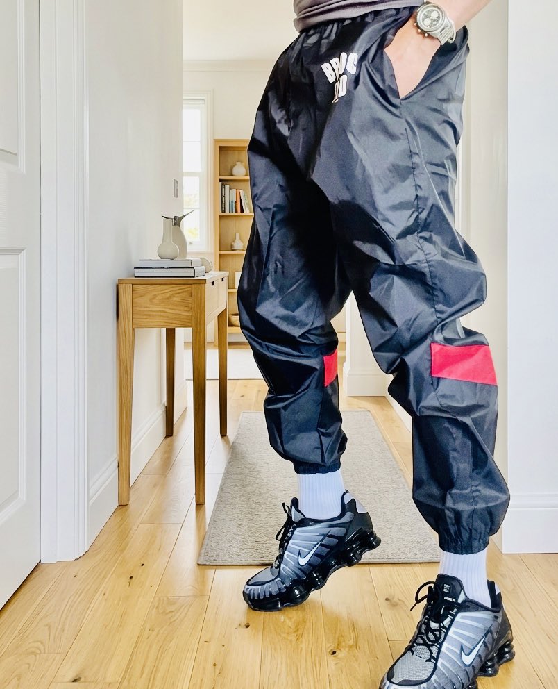 BrocLad_official tweet media