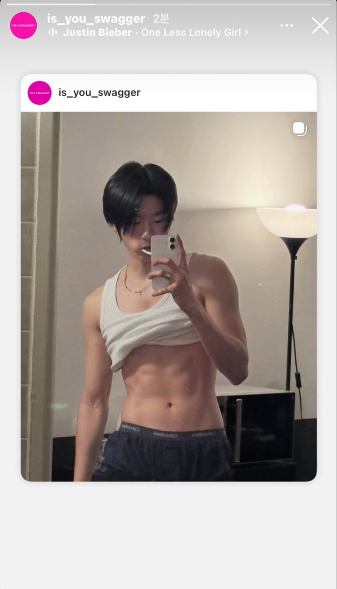 어떤 래퍼 되게 투명하네
스공할때 고른 사진이 복근사진。