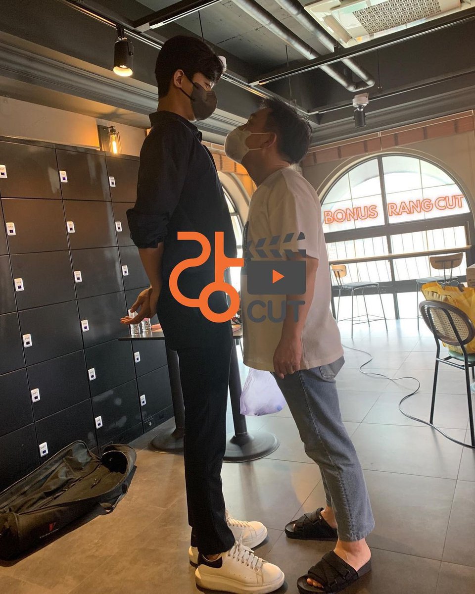 천둥 tweet media