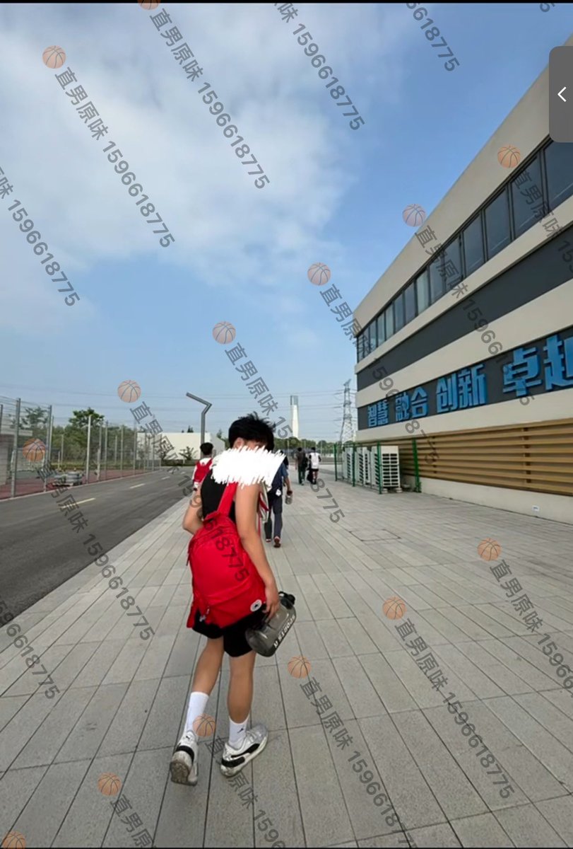 篮球直男现穿原味 tweet media