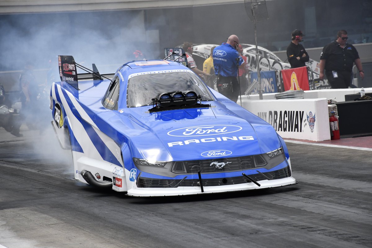 Austin Prock will face Ron Capps, Chad Green, and Spencer Hyde in the 1st round of today's Funny Car eliminations. After the Ford Racing Nitro Mustang team faced cylinder issues, tire shake, and difficult track conditions, his best run came yesterday in Q4 at 4.833 seconds 📸CW