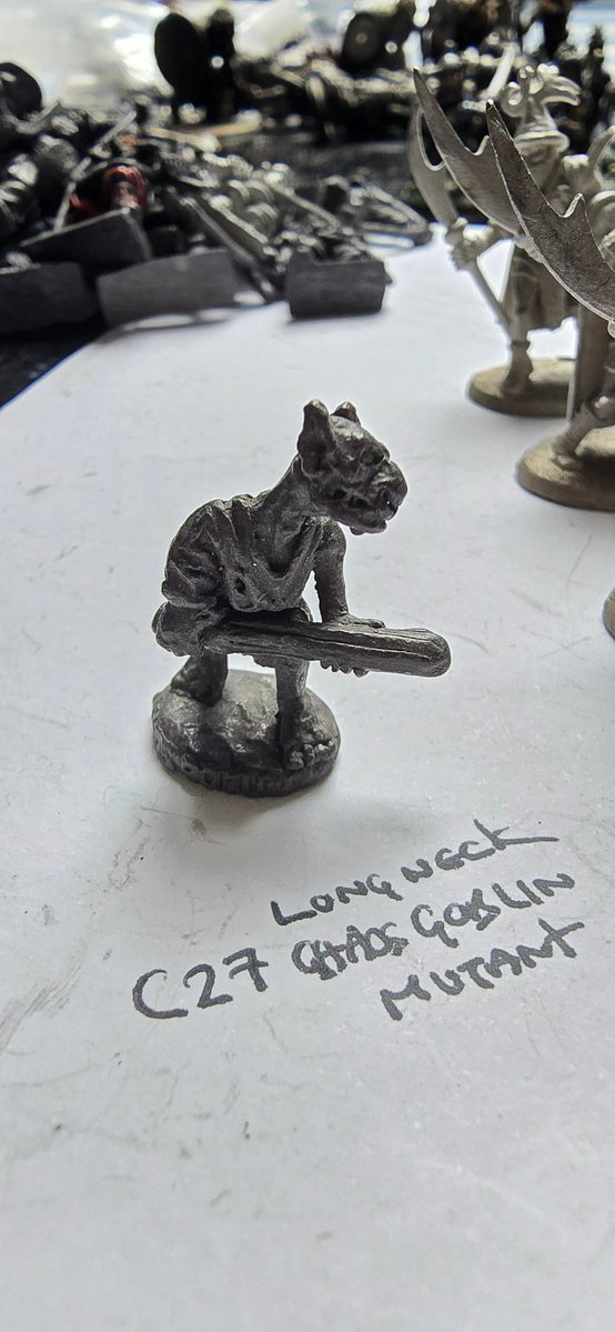 PaintsPirate's tweet image. Look at this bad boy 😆 #preslotta #gobbo #chaos mutant long neck